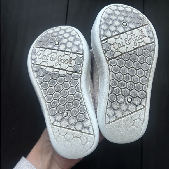 Cat & Jack pink sparkle Parker sneakers GUC size 6 GUC - Picture 2 of 3